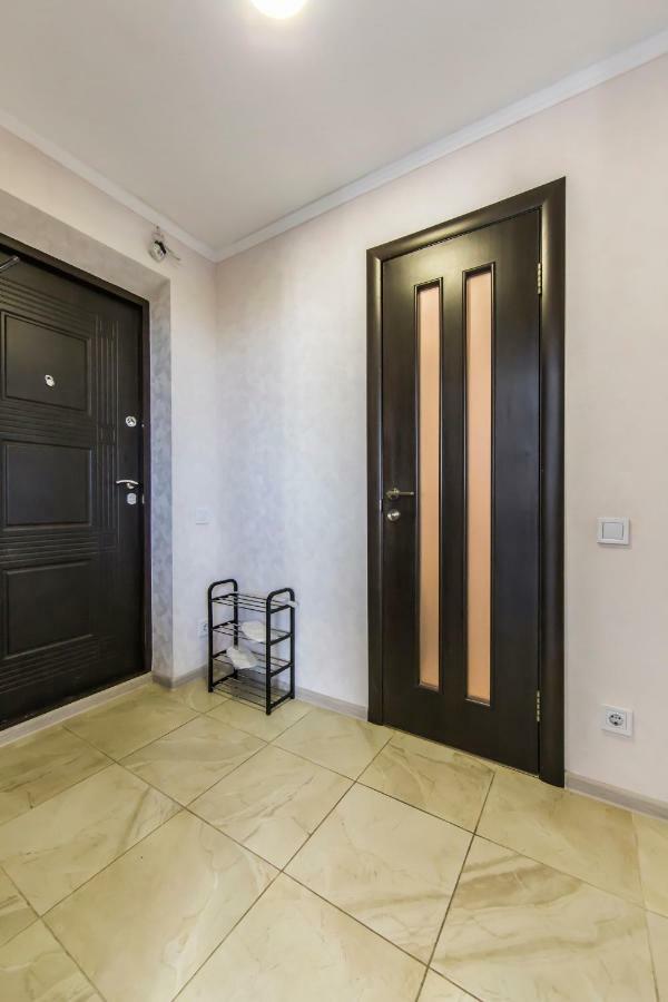 Super View, Luxury Apartment Near Chernihiv Metro. キエフ エクステリア 写真