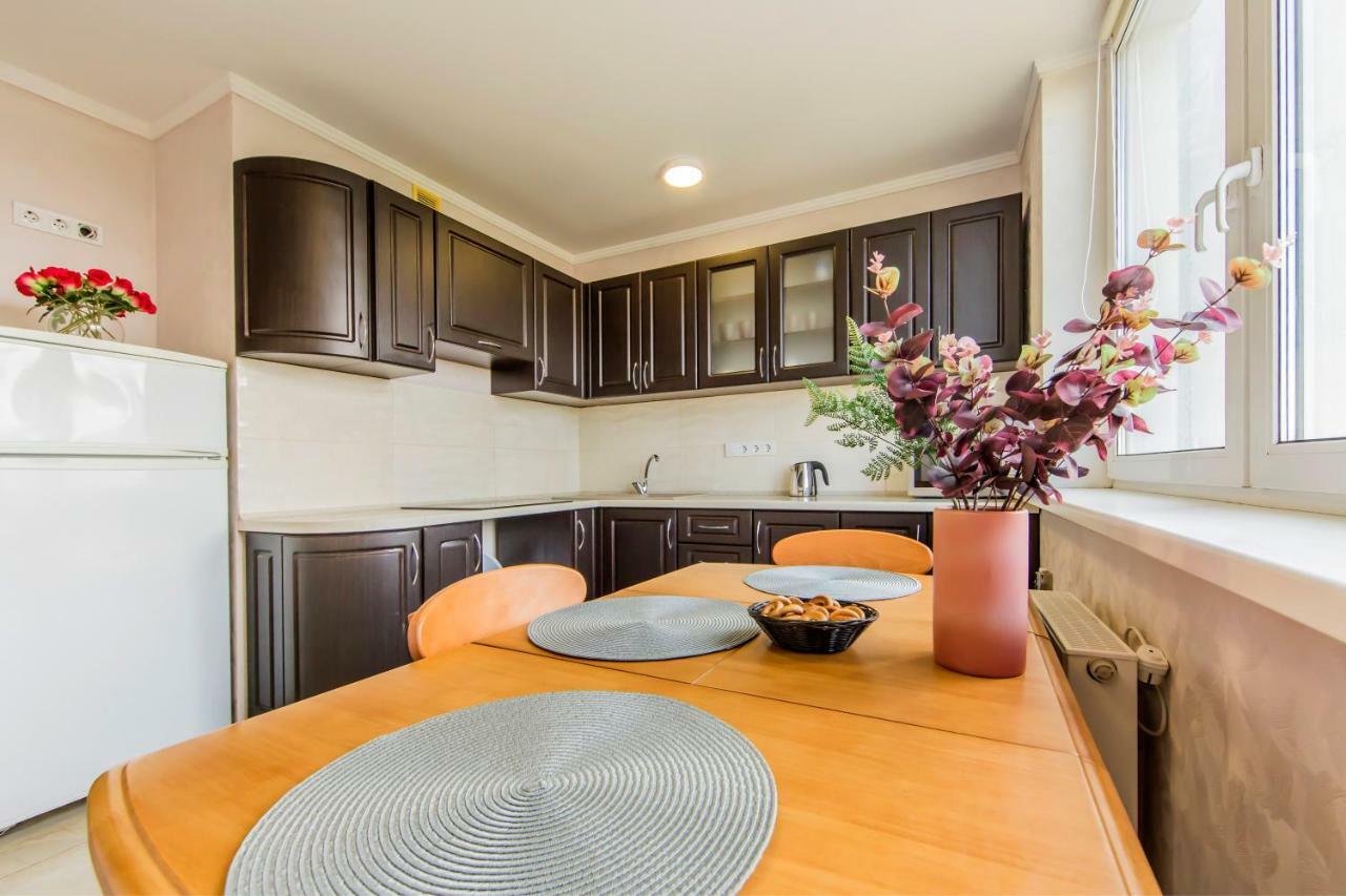 Super View, Luxury Apartment Near Chernihiv Metro. キエフ エクステリア 写真