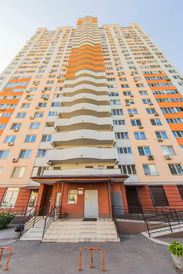 Super View, Luxury Apartment Near Chernihiv Metro. キエフ エクステリア 写真