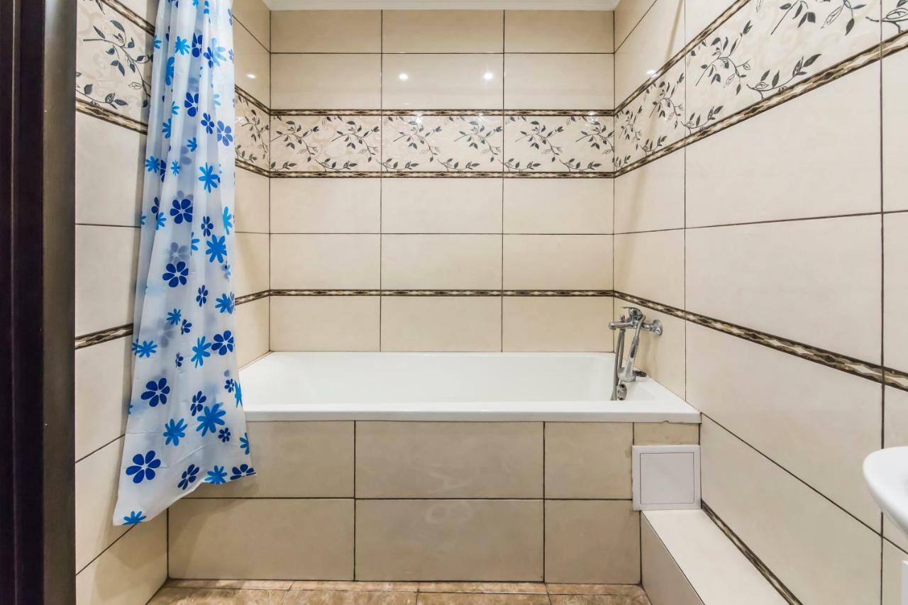 Super View, Luxury Apartment Near Chernihiv Metro. キエフ エクステリア 写真